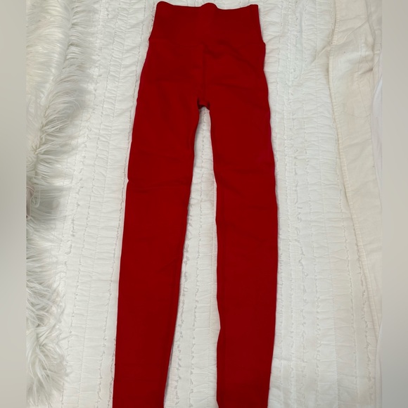 fabletics cherry red leggings - Picture 2 of 3